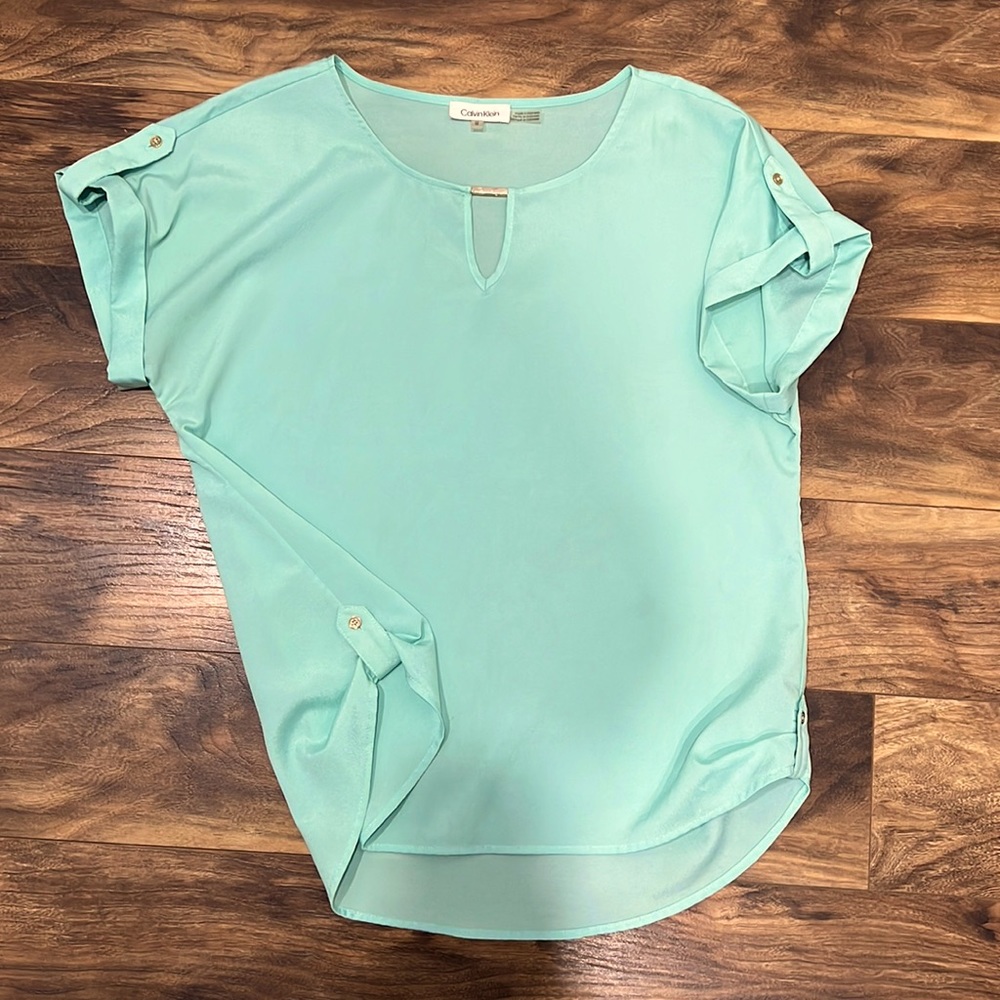 Calvin Klein shirt sleeve blouse